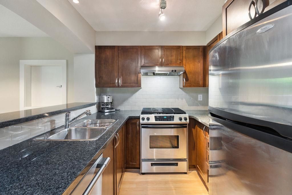 listing image 1107070882731529711