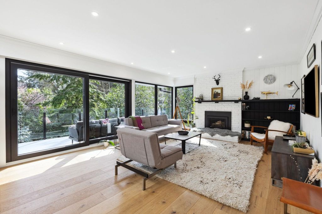 listing image 1102102761289101345