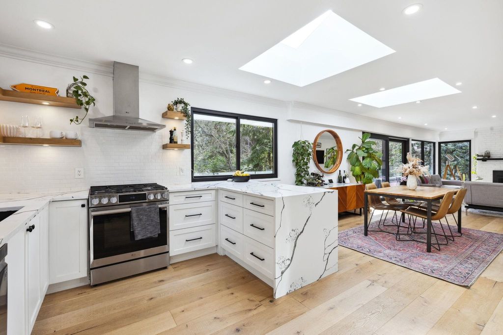 listing image 1102489219532994502