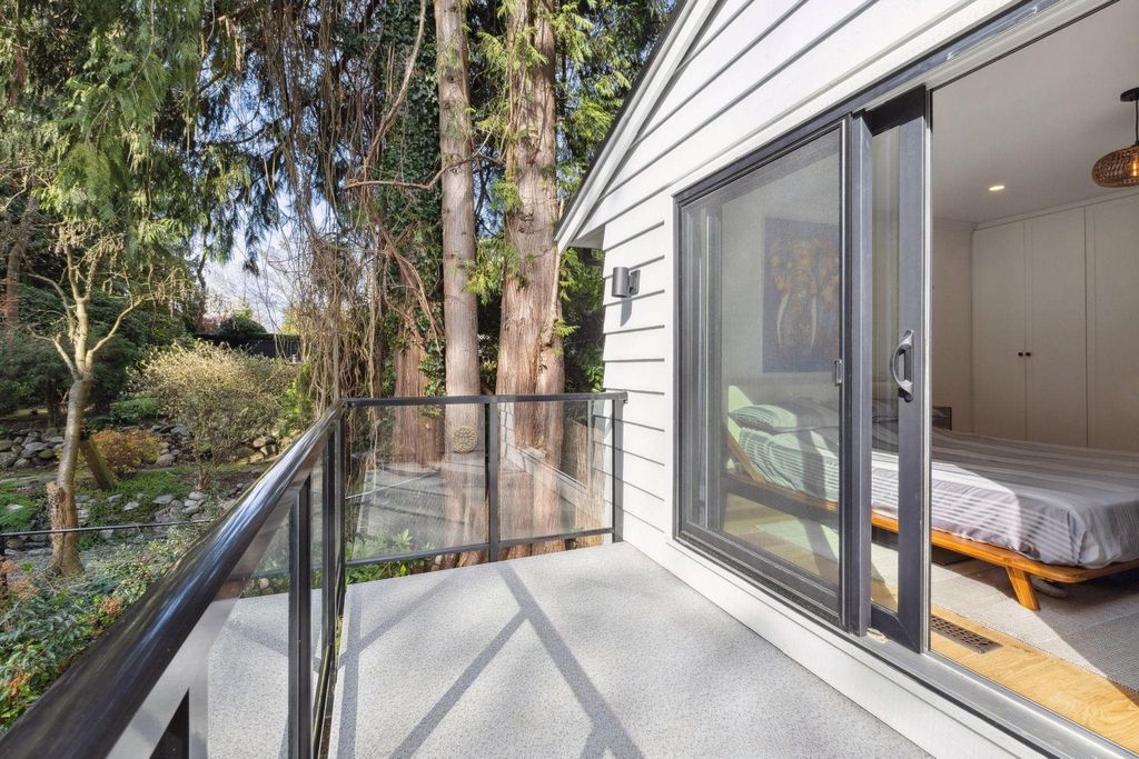 listing image 1100177059498637886