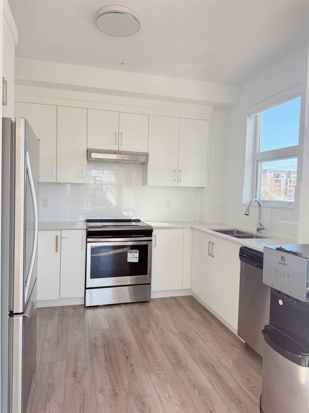 Photo of 22577 Royal Crescent #303, Maple Ridge, BC V2X 2M2 (MLS # R3110956)