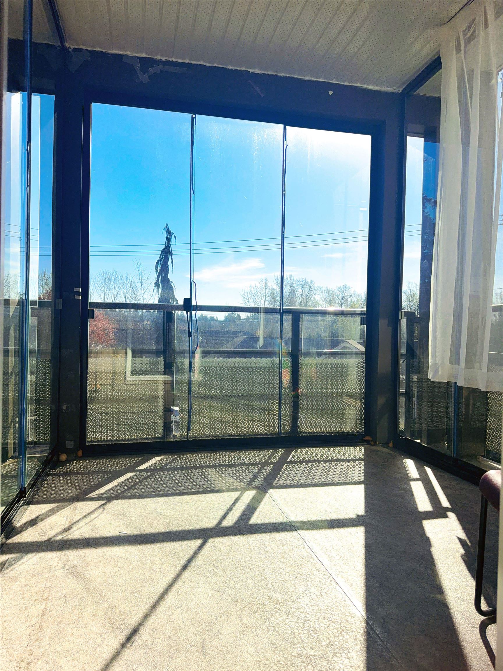 22577 Royal Crescent 303