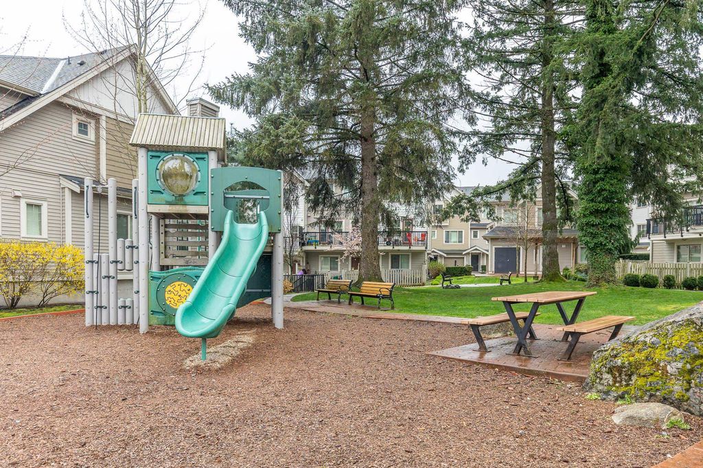 listing image 1104013349704039045