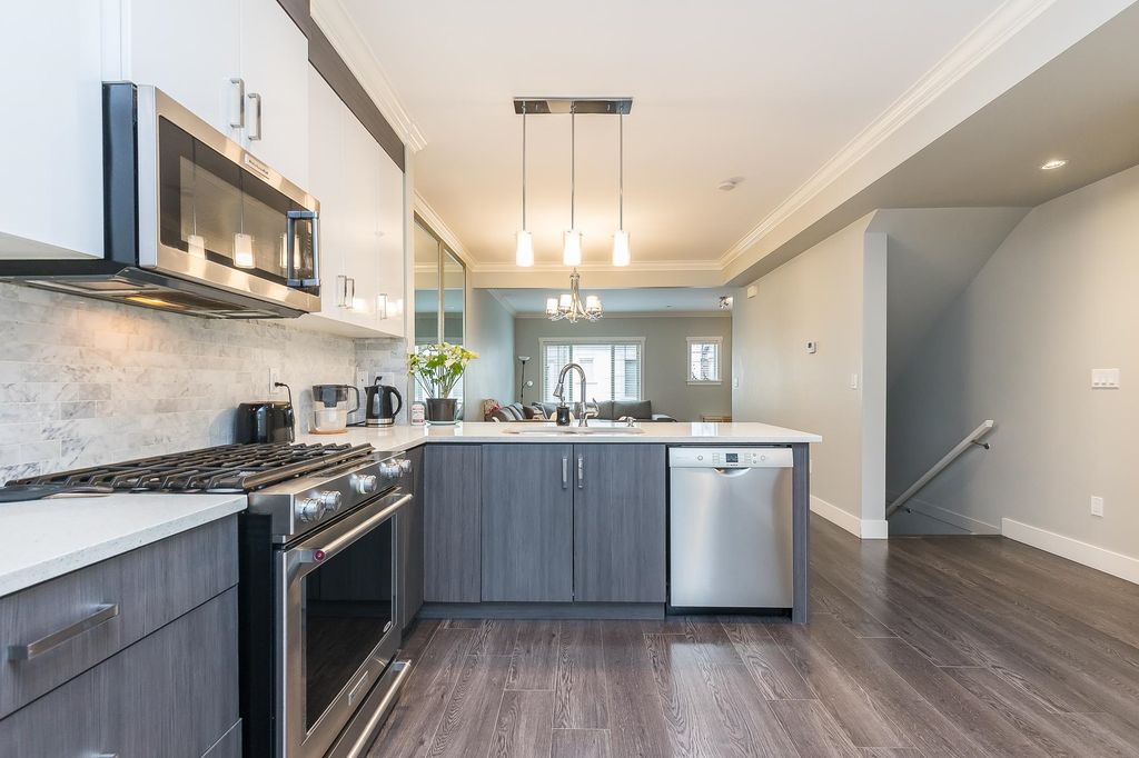 listing image 1102421008782951628