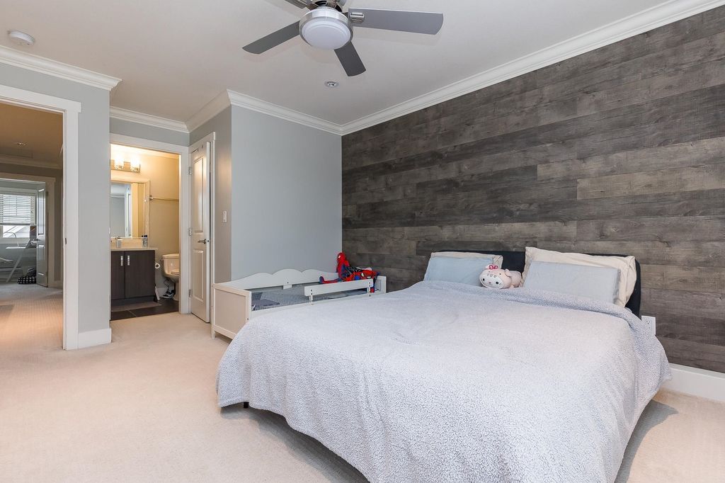 listing image 1109874872623650189
