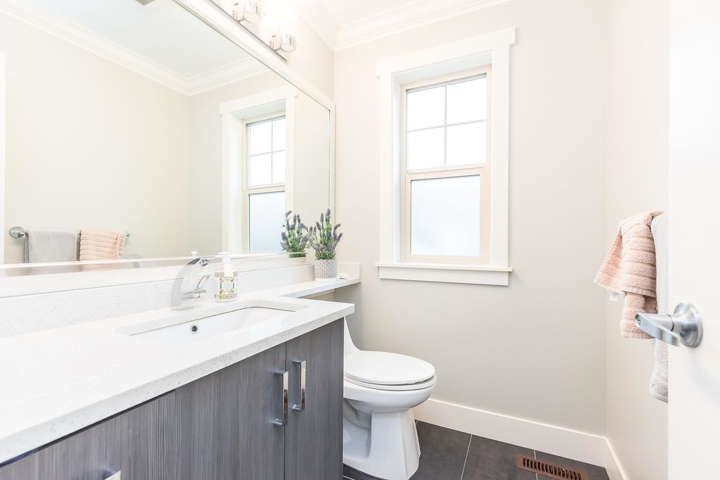 listing image 1109729979504229682