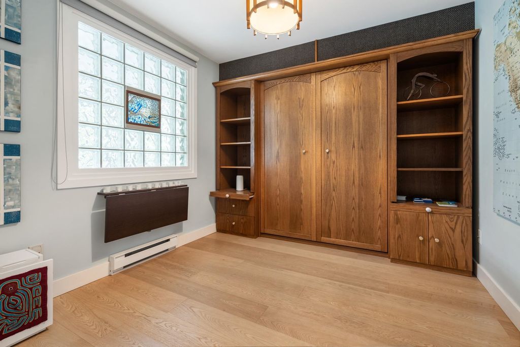 listing image 1107499701693545867