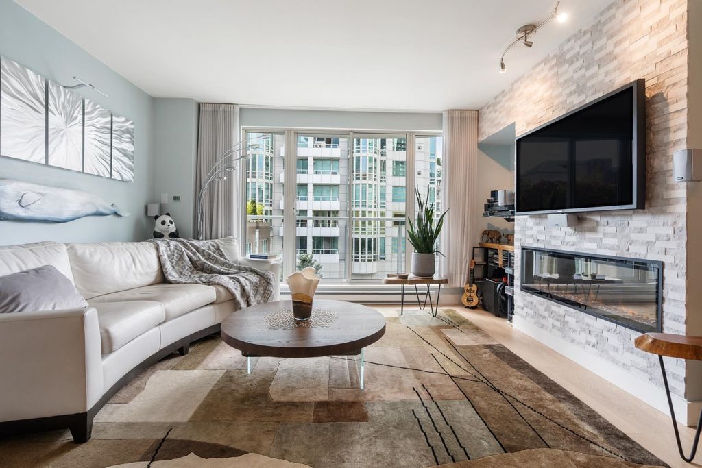 listing image 1104101986358441303