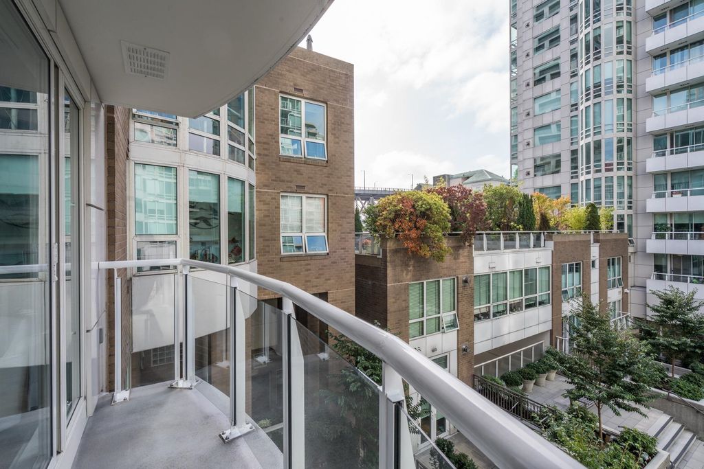 listing image 1100479275732328441