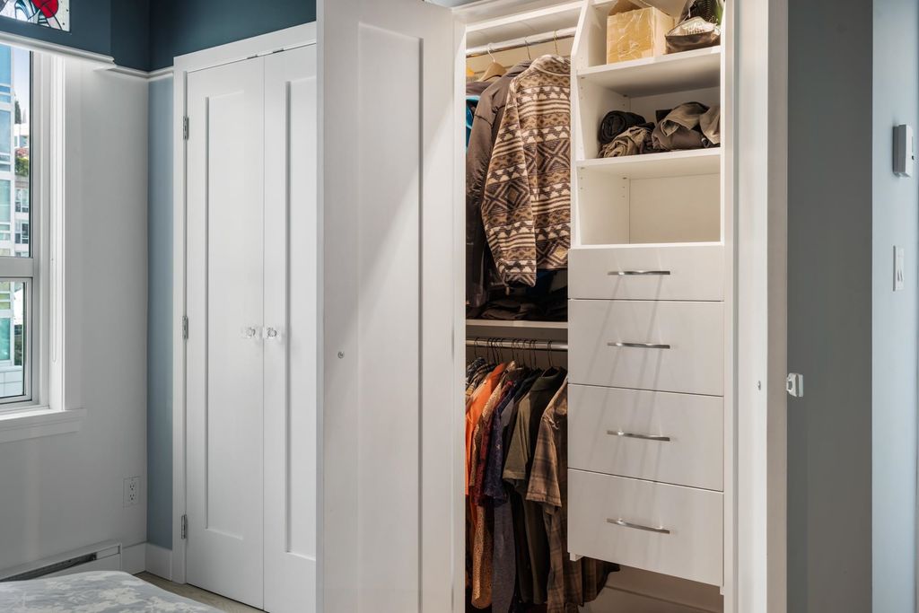 listing image 1107796461469075863