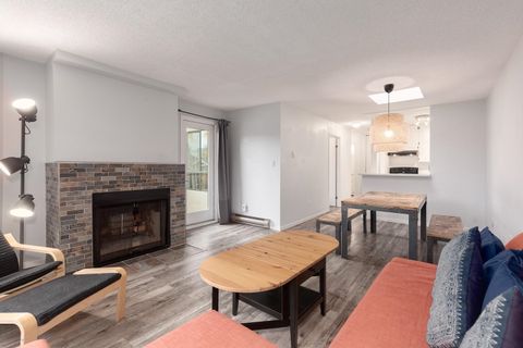 1775 W 10th Avenue 306 Vancouver BC V6J 2A4