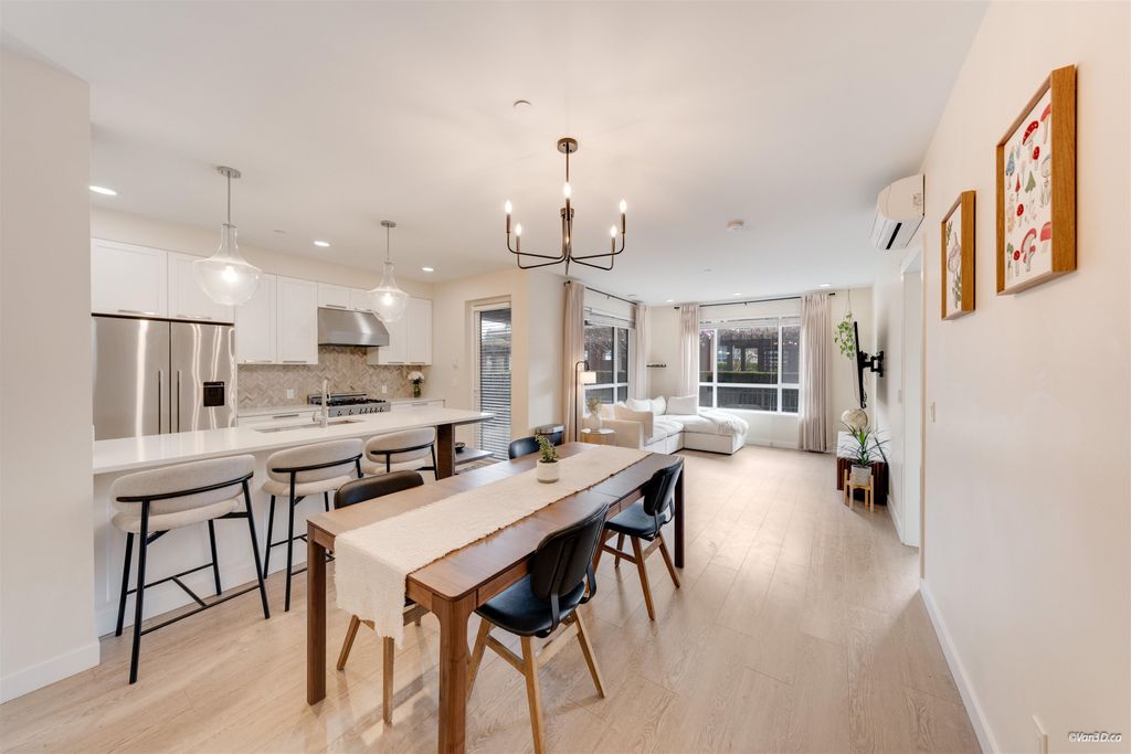 Photo of 33540 Mayfair Avenue #102, Abbotsford, BC V2S 0J3 (MLS # R3125496)