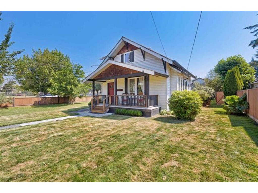 Photo of 5690 Riverside Street, Abbotsford, BC V4X 1T4 (MLS # R3121962)