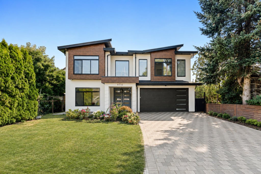 Photo of 9710 Hemlock Street, Chilliwack, BC V2P 5J6 (MLS # R3157251)
