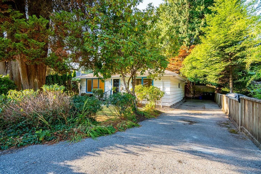 listing image 1107984760976449083
