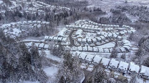 23215 141 Avenue Maple Ridge BC V4R 2R4