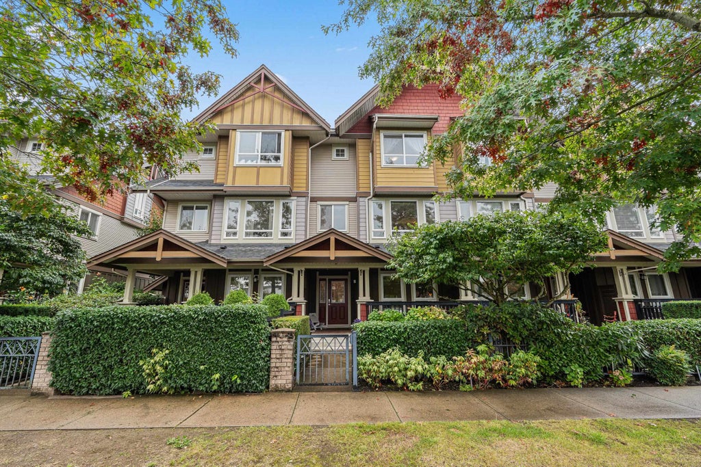 Photo of 7088 191 Street #7, Surrey, BC V4N 0B4 (MLS # R3172357)