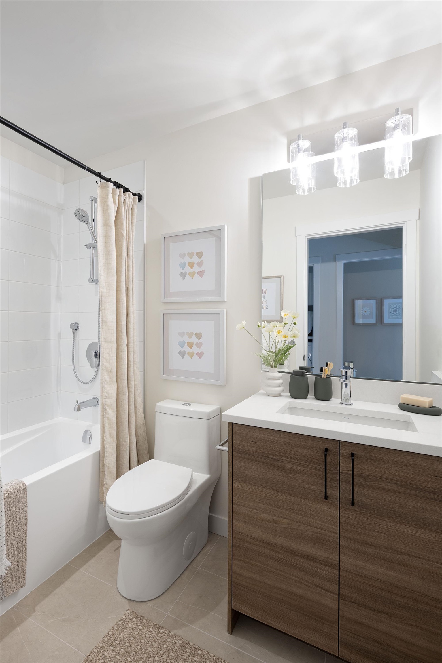 2150 Rindall Avenue 19