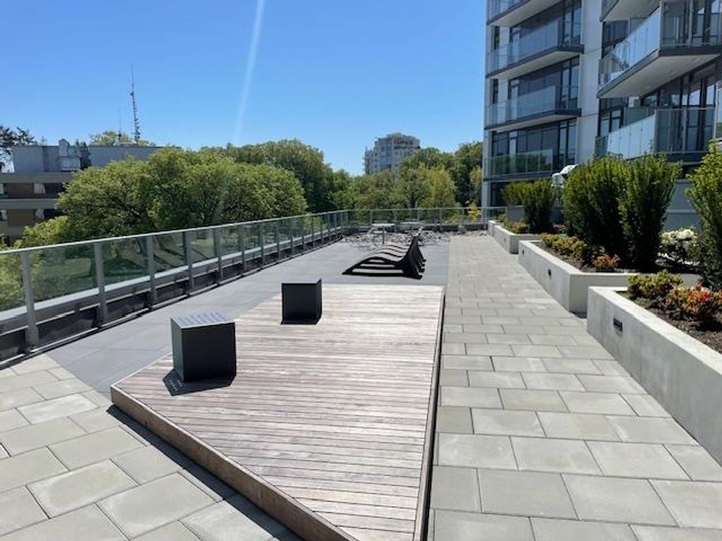 listing image 1101351641641709539