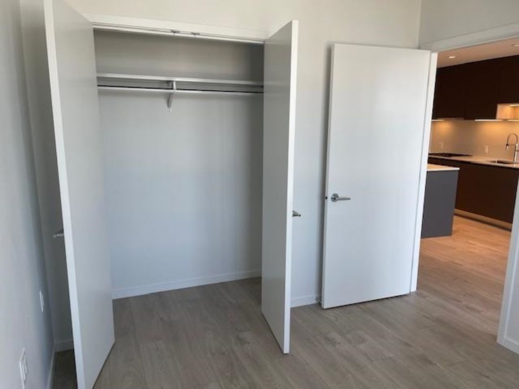 listing image 1101697576755122027