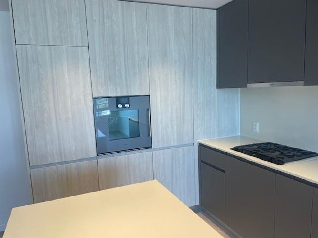 listing image 1102127514793433072
