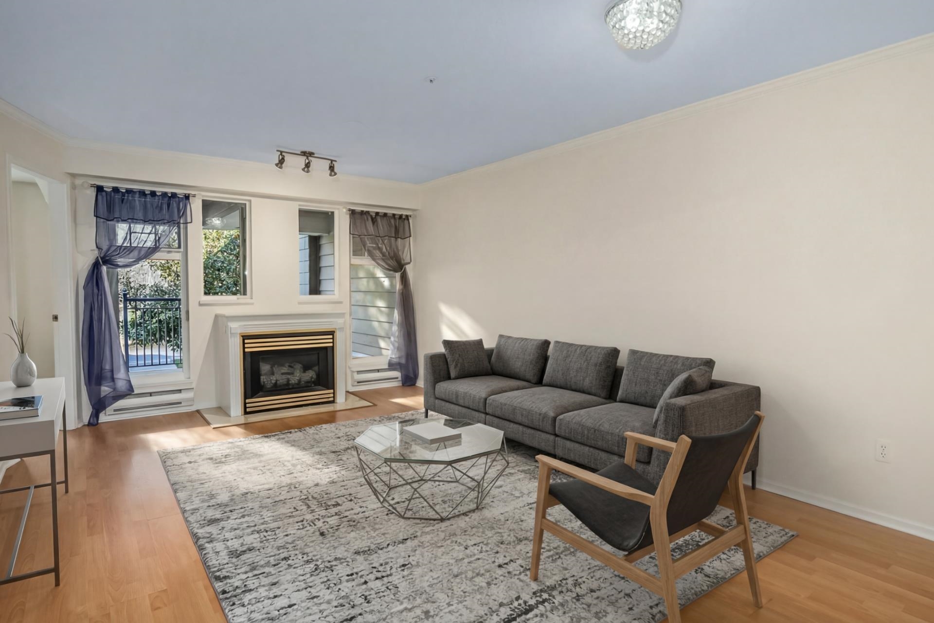 1200 Eastwood Avenue 212