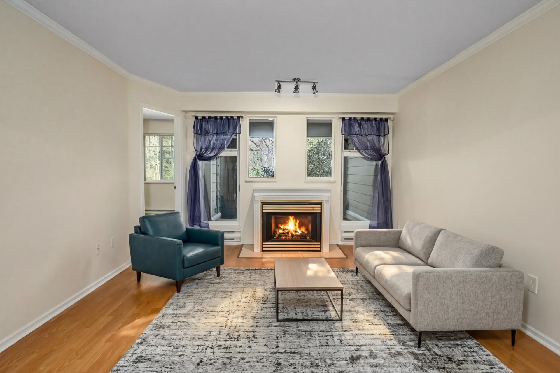 1200 Eastwood Avenue 212