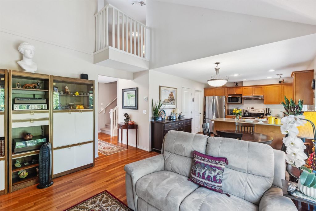 listing image 1109356893042149916