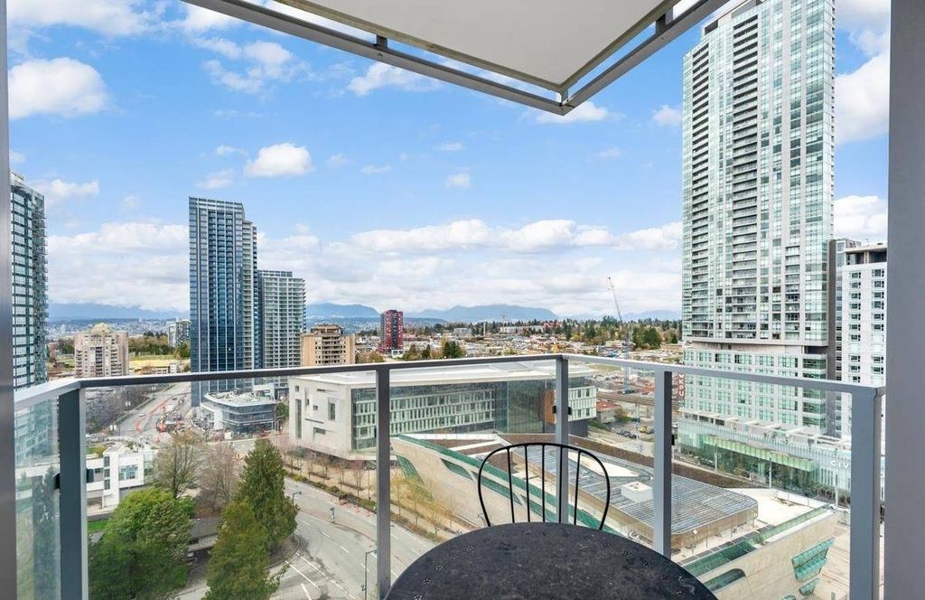 listing image 1102740125128431505