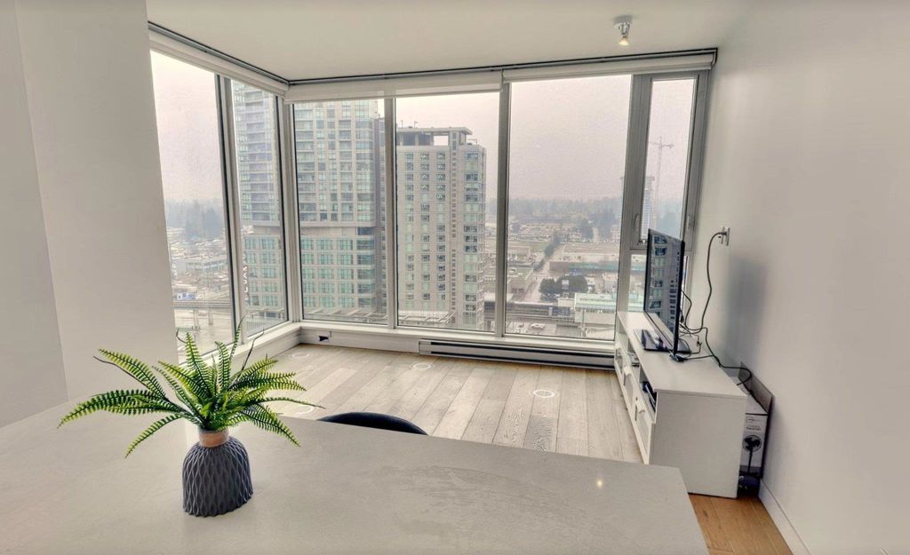 listing image 1102830772127118115