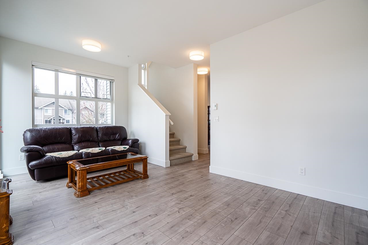24076 112 Avenue 130