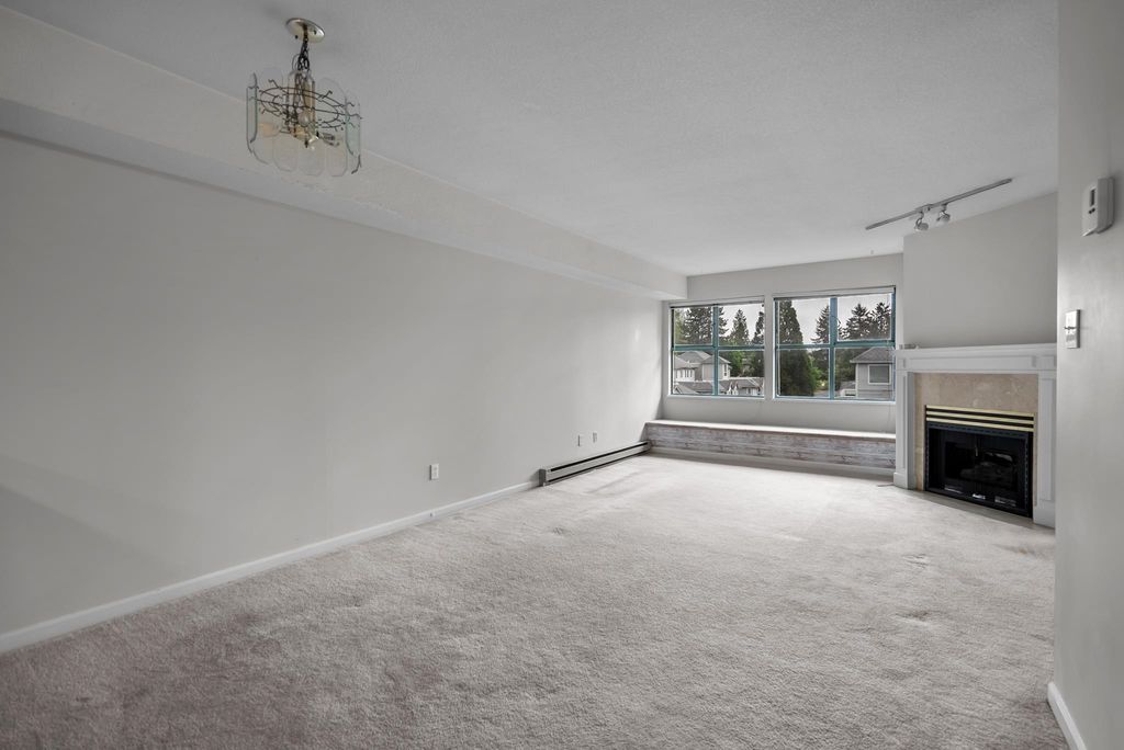 listing image 1108971883490793138