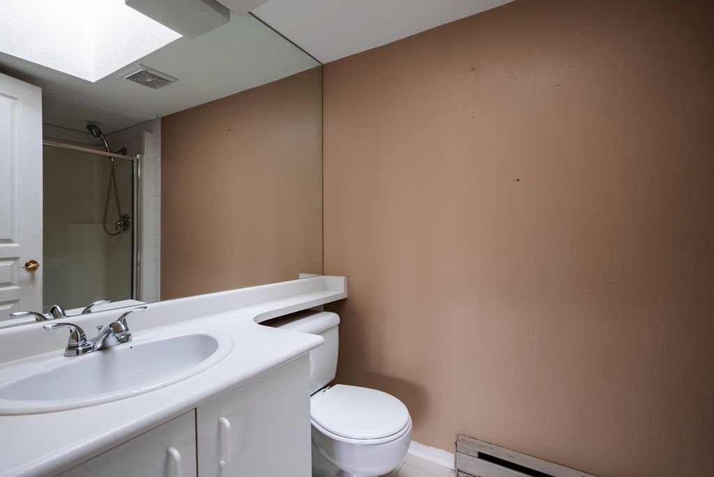listing image 1101924868310481335