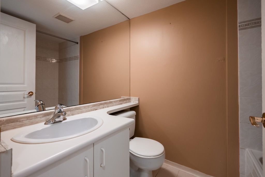 listing image 1109368436407033481