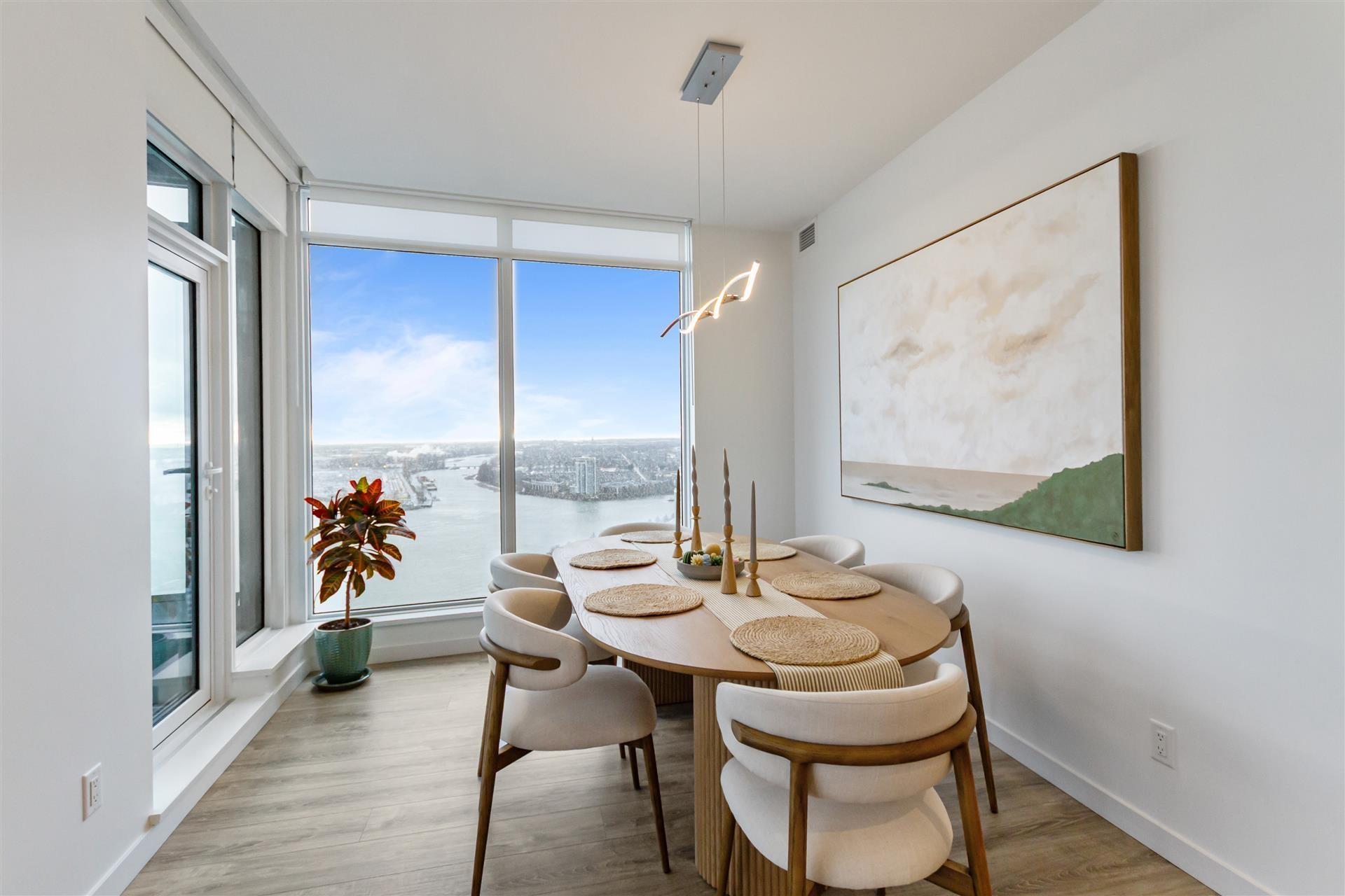 680 Quayside Drive 3208