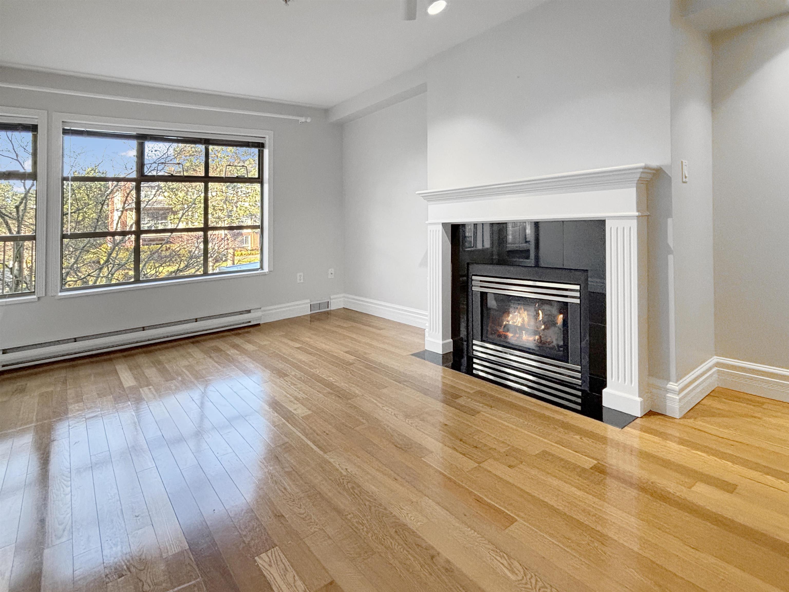 1118 55th Street 205