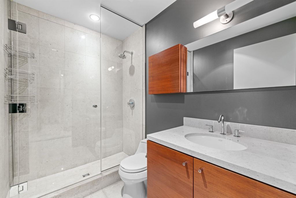 listing image 1107455621806030535