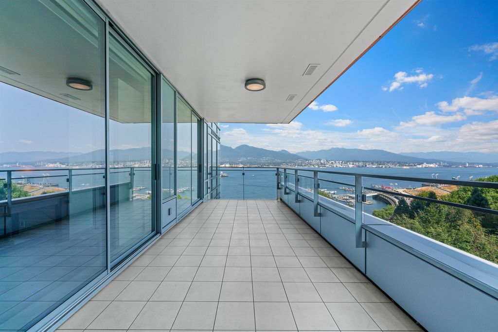 listing image 1102983176496597393