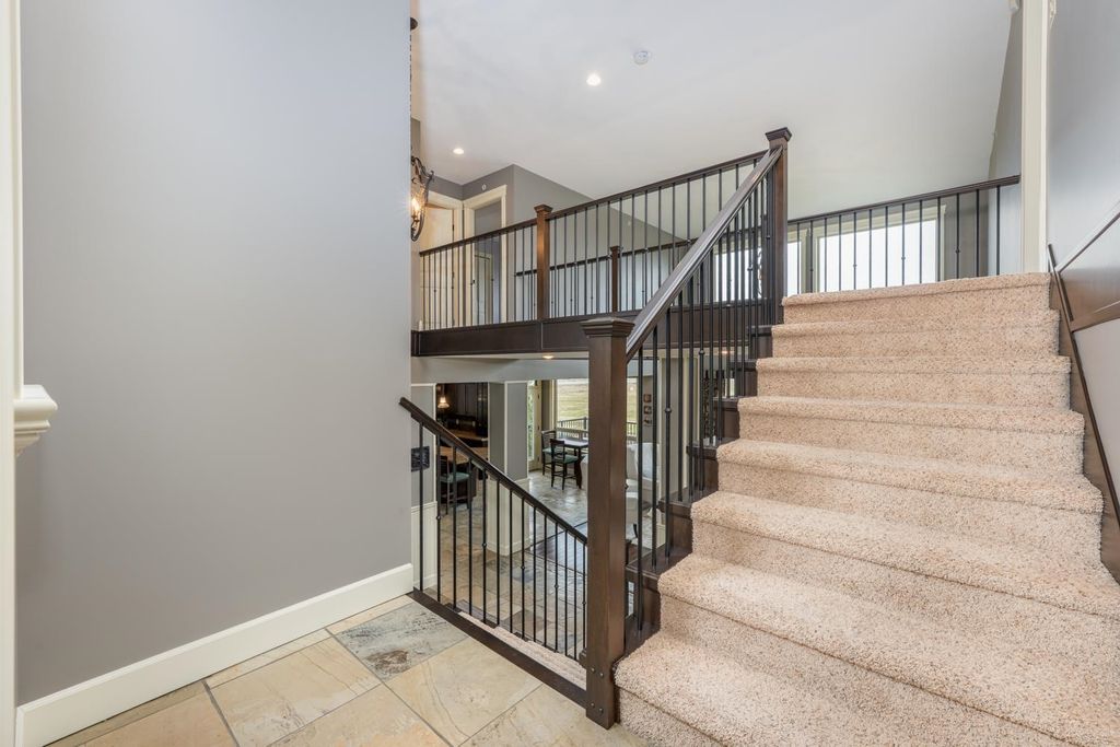 listing image 1102927191784110398