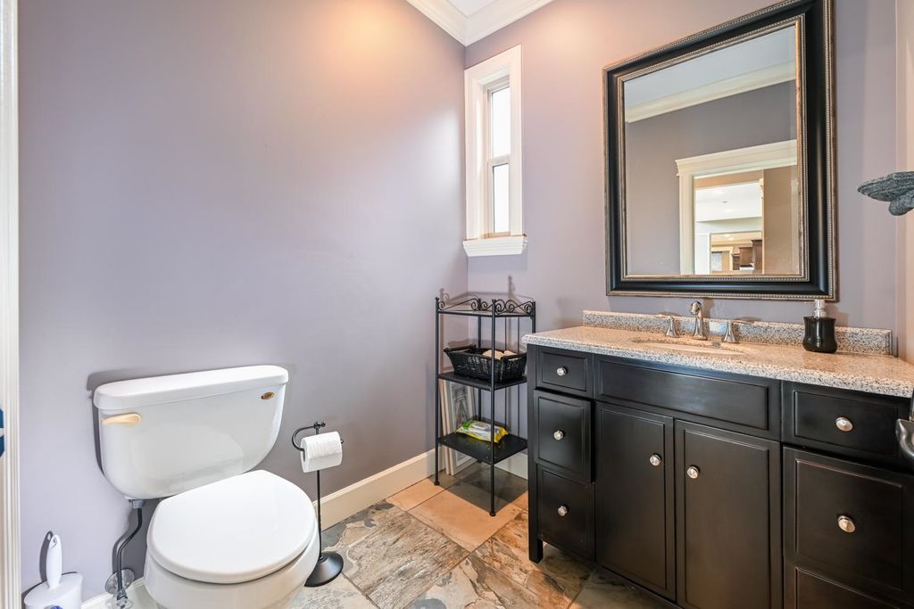 listing image 1100486841434930846