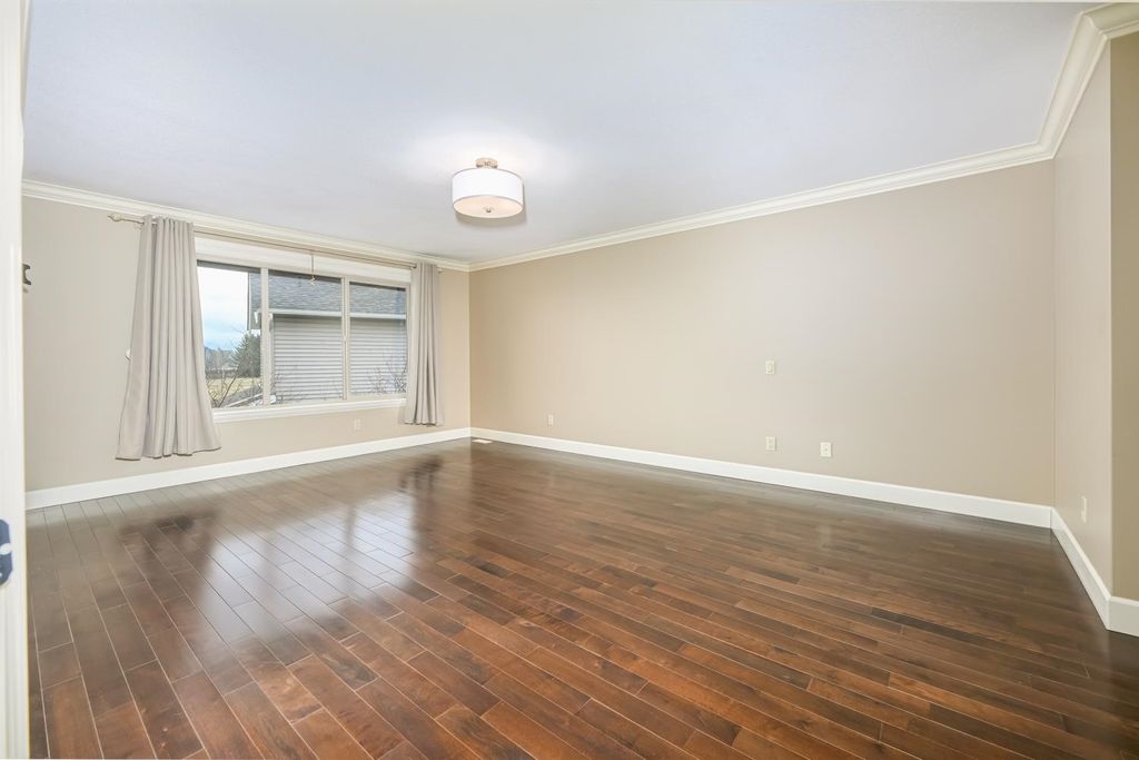 listing image 1104524101776430798