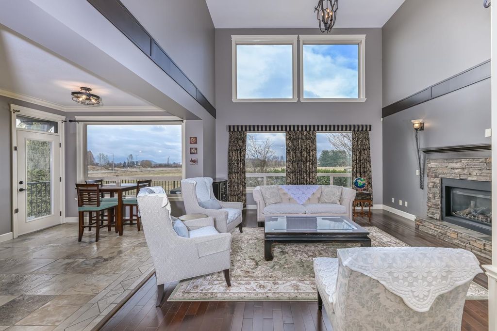 listing image 1101808575803035375