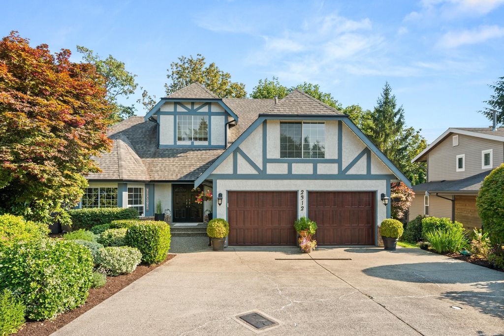 Photo of 2312 Hampshire Place, Abbotsford, BC V2S 6N4 (MLS # R3148845)
