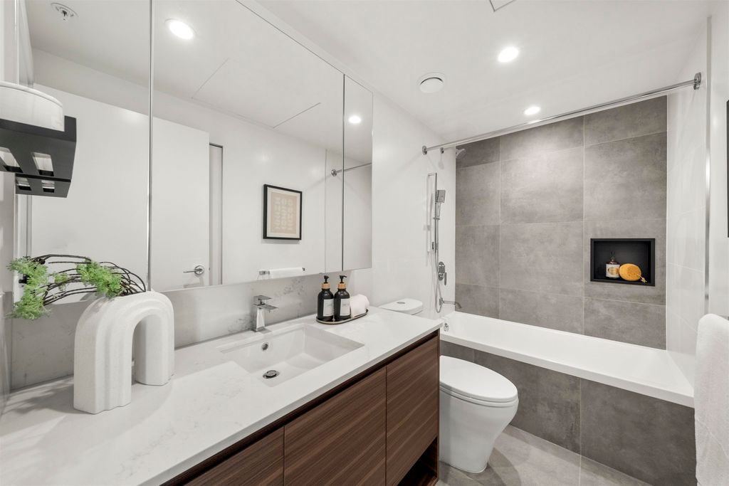 listing image 1103820559299737037