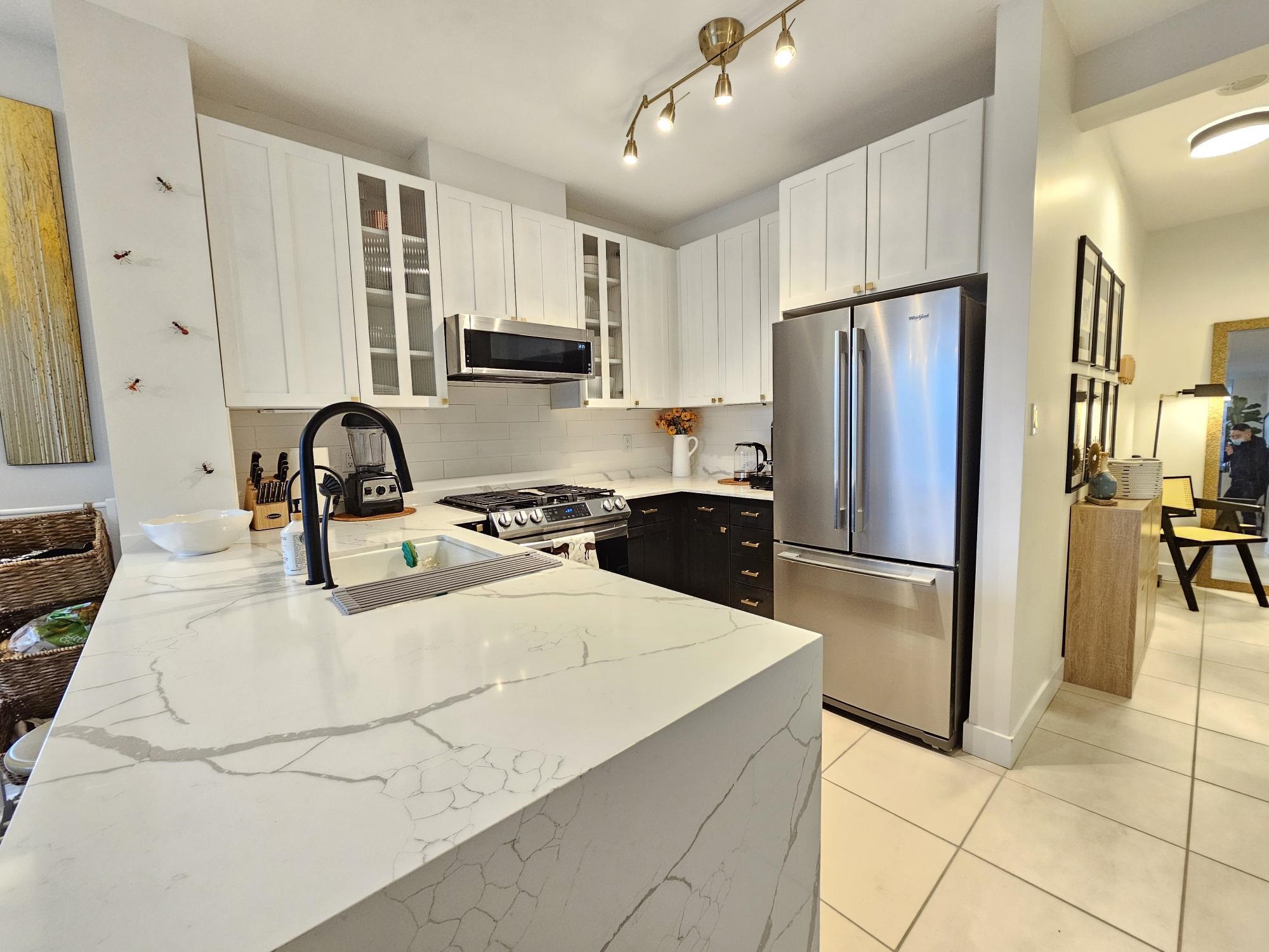 170 W 1st Street 403