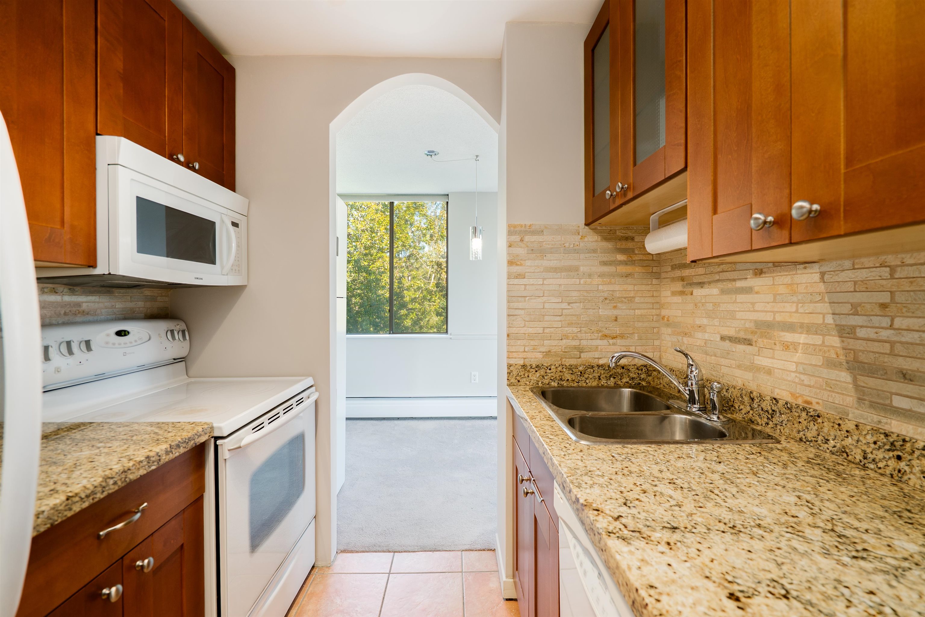 2008 Fullerton Avenue 1404