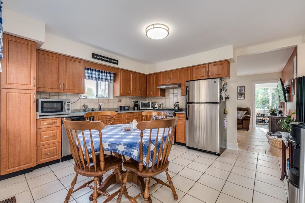 listing image 1109639524498297412