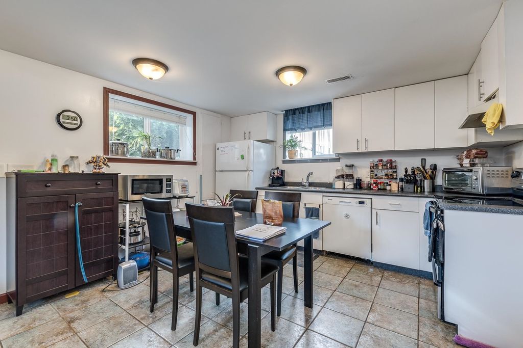 listing image 1100684998791787791