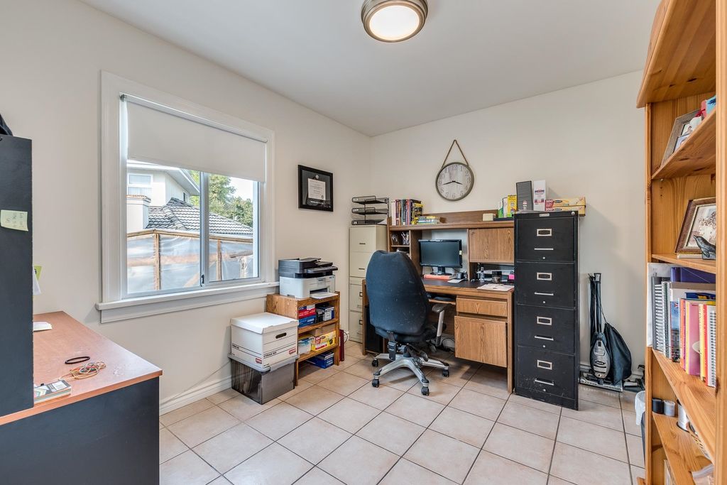 listing image 1101990291536937357