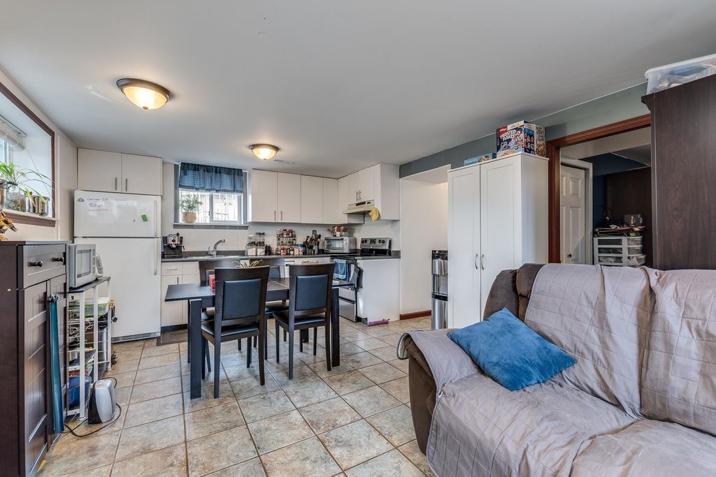listing image 1101992641102590198